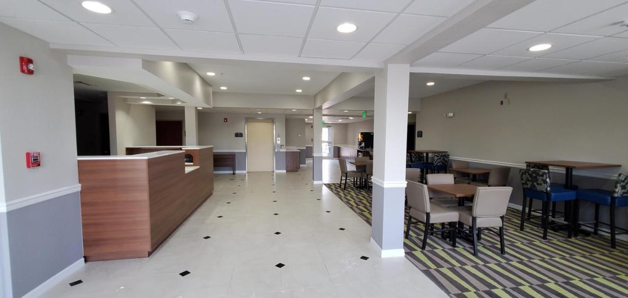 Microtel Inn & Suites By Wyndham Panama City Exterior foto
