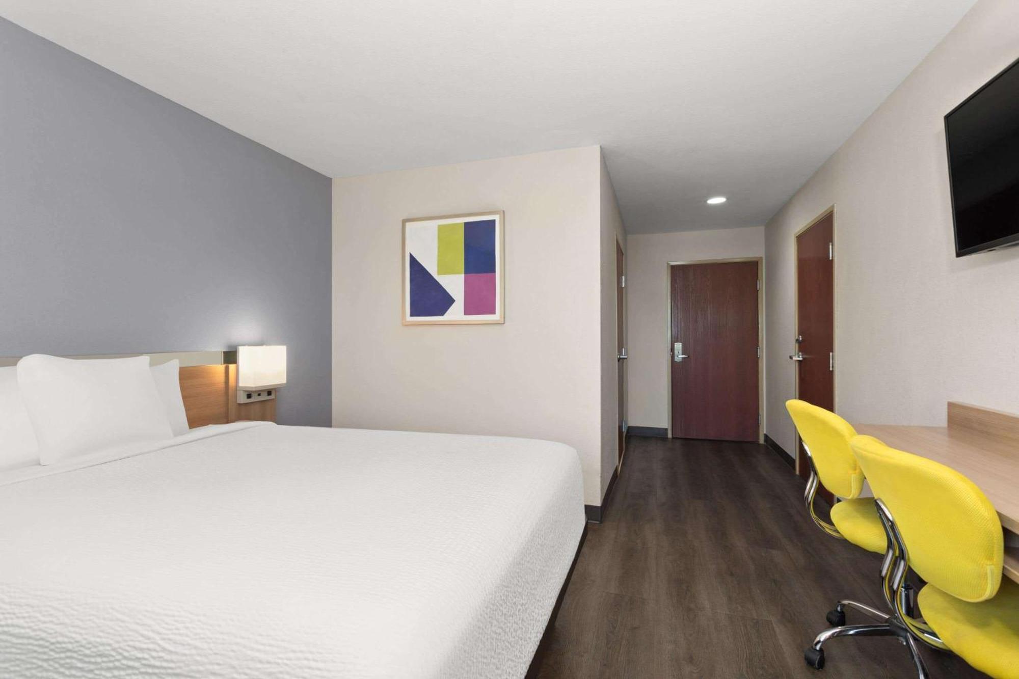 Microtel Inn & Suites By Wyndham Panama City Exterior foto
